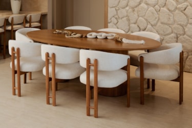 Cadeira Lira com Braços e Detalhes em Madeira Maciça