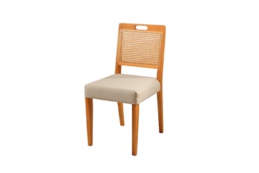 Cadeiras Para Mesa de Jantar Cyrus em Madeira Maciça e Encosto em Palinha Natural Rattan com Quinas e Puxador Arredondados em Velusoft ou Boucle