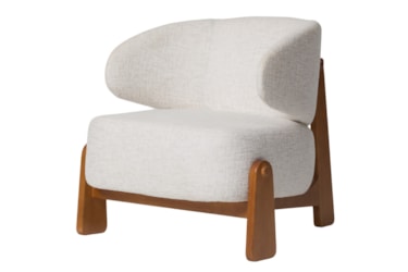 Poltrona Áurea com Design Curvo e Assento em Espuma D28