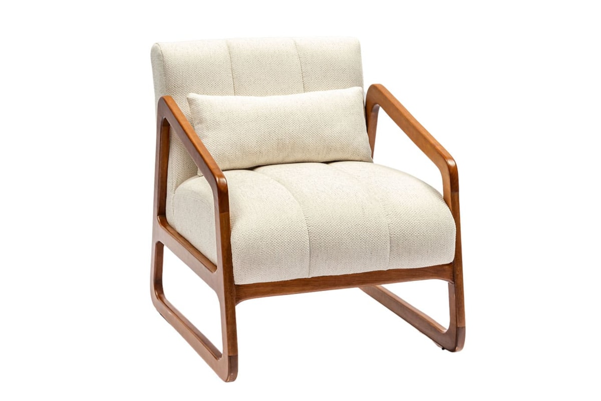 Poltrona Ella em Madeira Maciça e Almofada Solta