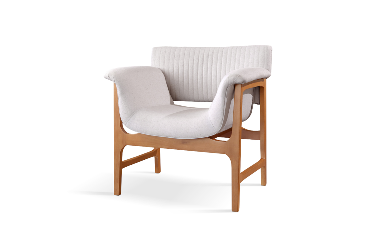 Poltrona Jane em Madeira Maciça e Encosto Fixo Bordado