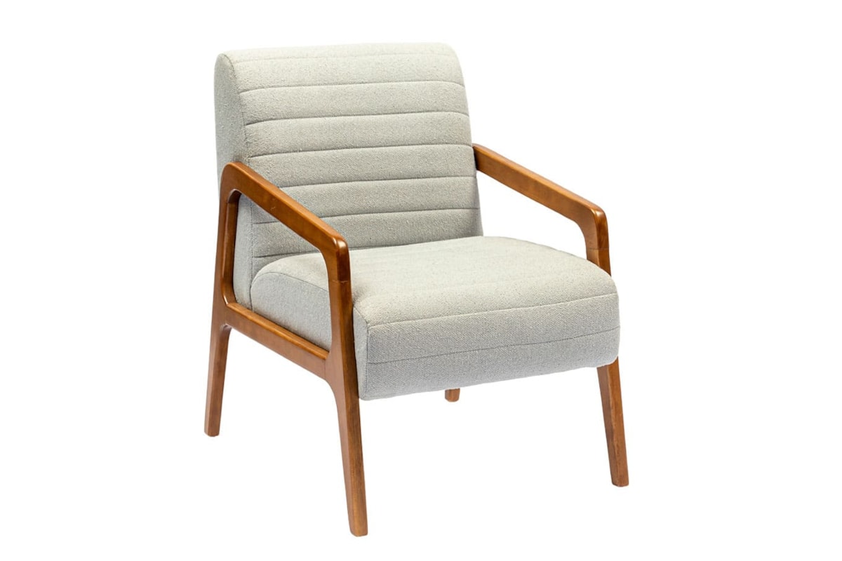 Poltrona Lucy Estofada com Braços em Madeira Maciça