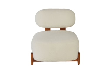 Poltrona Natalie em Madeira Maciça com Encosto e Assento Estofados