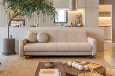 Sofá Cama Veneza 3 Lugares em Espuma D33 e Almofadas Decorativas